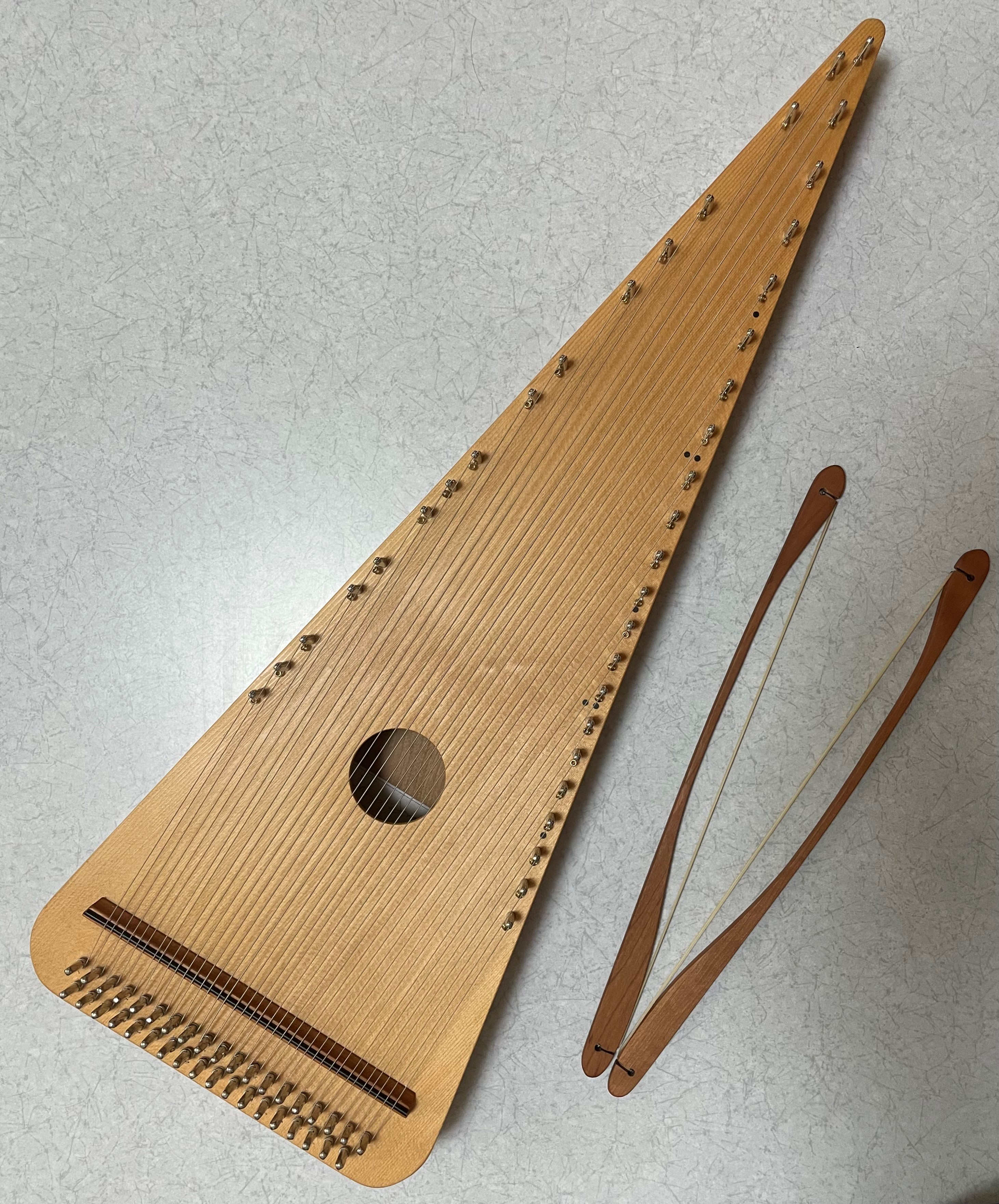 ふぇなれんのボウドプサルテリーその1